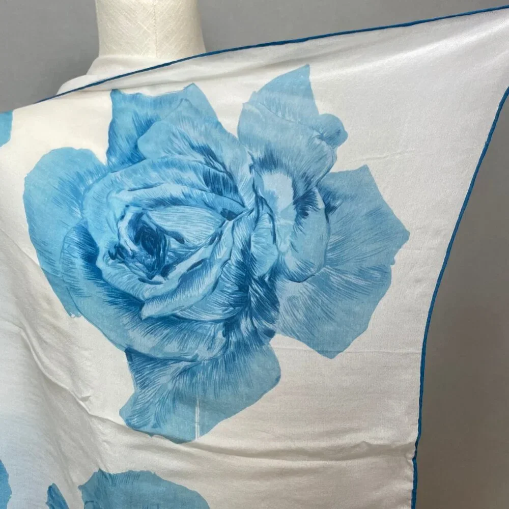 Vintage white scarf